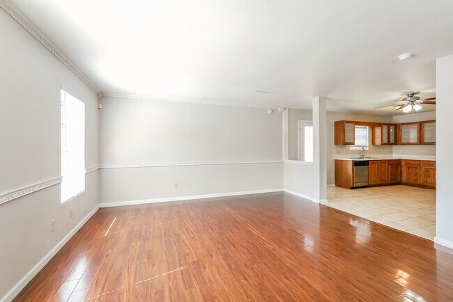 Foto del edificio - 831 Skywatch Ln