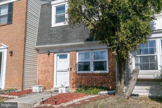 Building Photo - 6483 Heritage Hill Dr