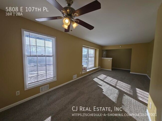 Foto del edificio - 5808 E 107th Pl