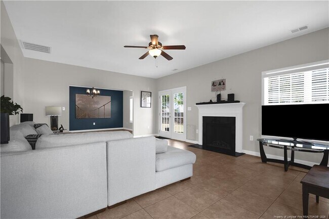 Building Photo - 1500 Seabiscuit Dr