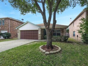 Building Photo - 4927 Deep Glen Ln