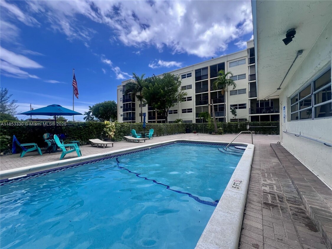 Foto principal - 220 SW 9th Ave
