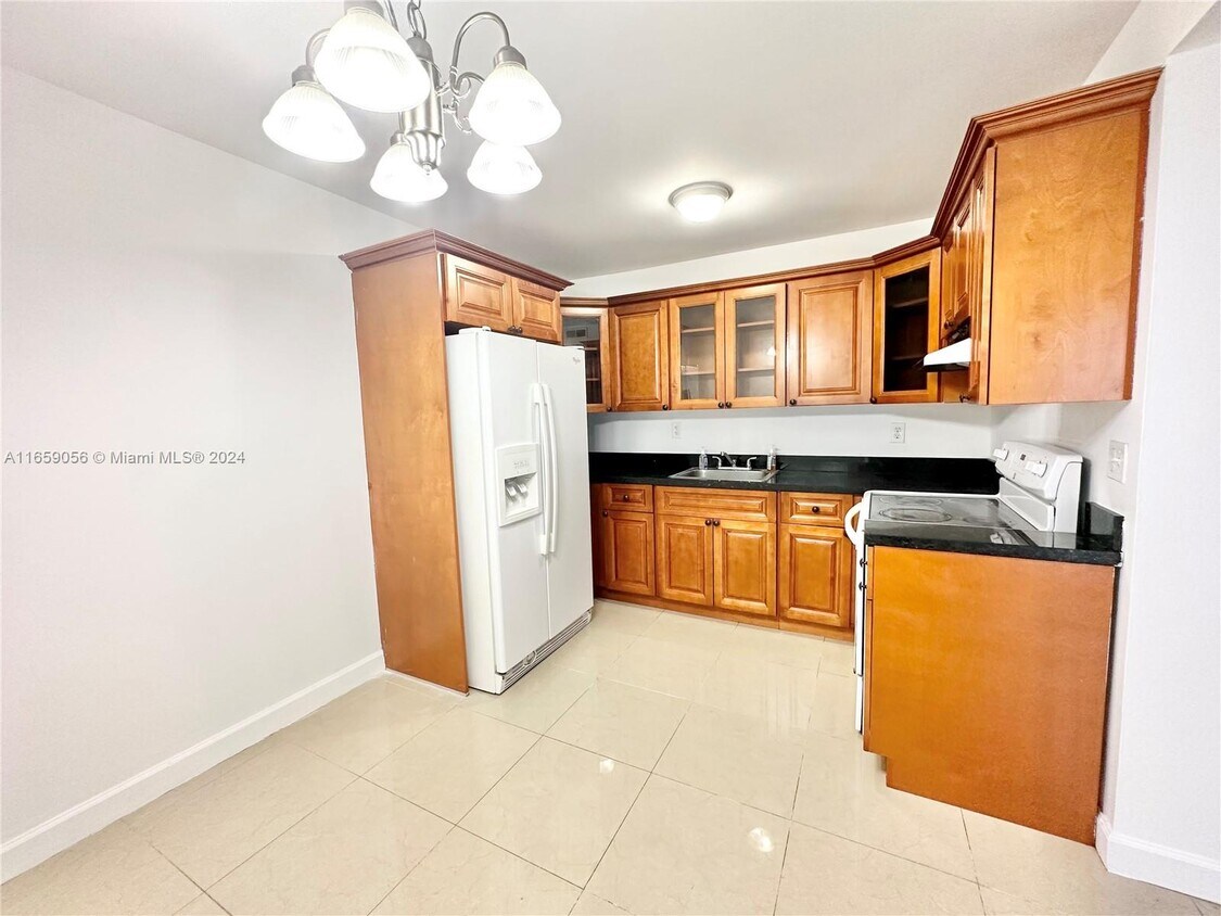 Primary Photo - 1122 NW 32nd Ct