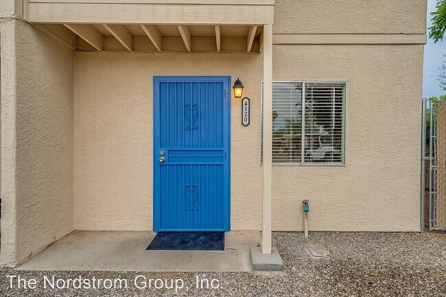 Building Photo - 2 br, 1.5 bath House - 4120 E Bermuda Street