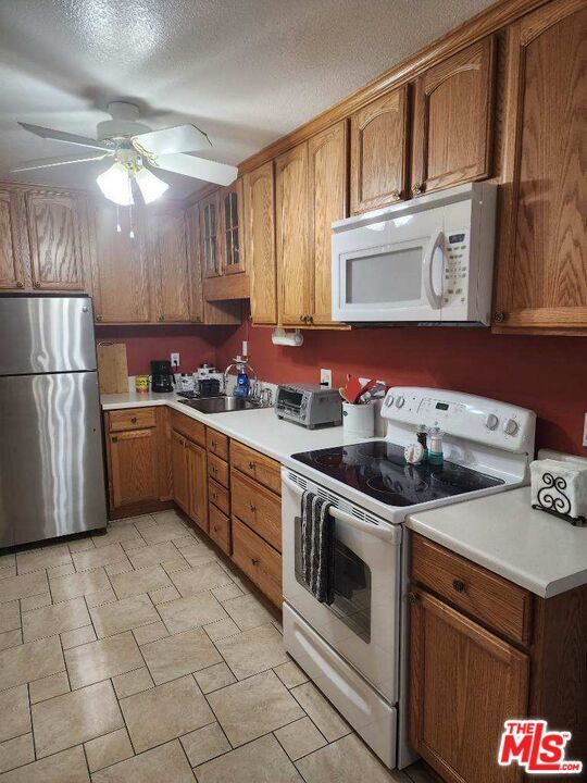 Building Photo - 2809 N Los Felices Rd