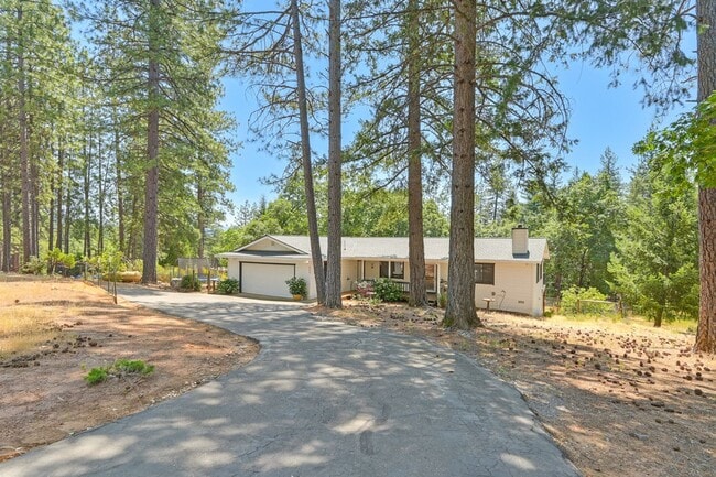Building Photo - 3-Bedroom Home on a Foresthill Cul-de-Sac