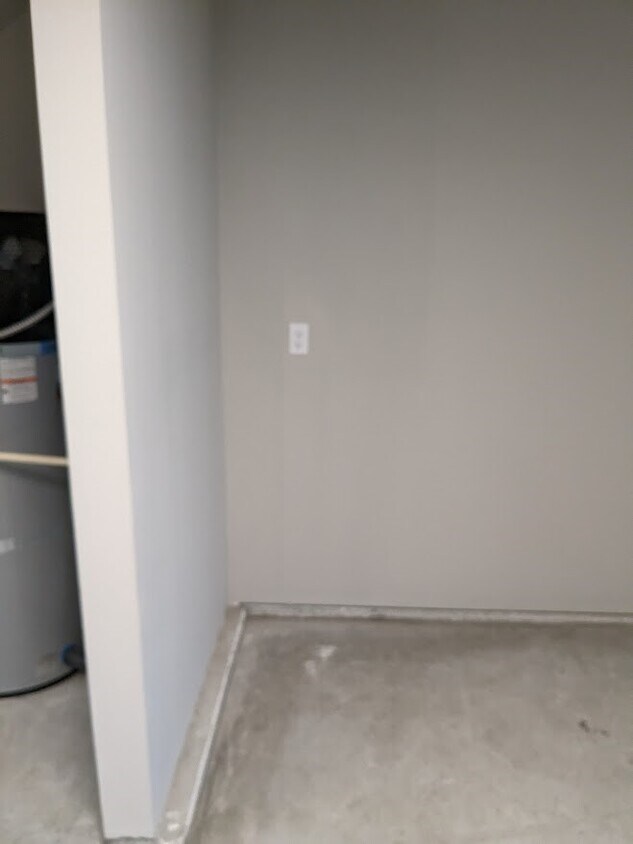 Building Photo - 9887 MacArthur Blvd