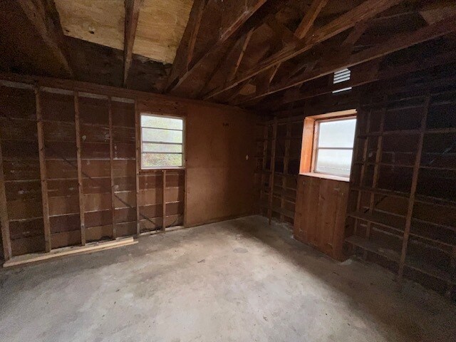 Building Photo - 2525 Medford Pl