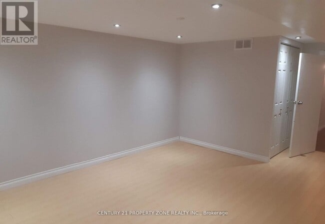 Building Photo - 164 Earnscliffe Cir