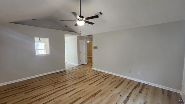 Building Photo - 45 Skyway Dr