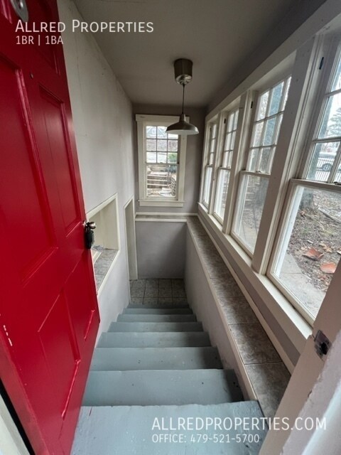 Building Photo - 621 N Leverett-6