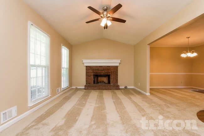Foto del edificio - 1202 Holly Hills Dr SW