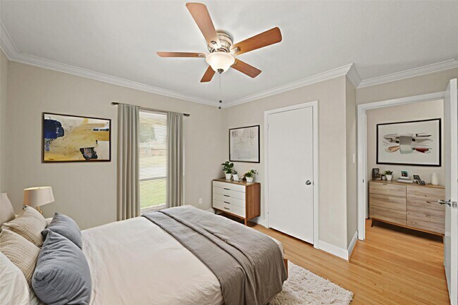 Foto del edificio - 10803 Doud St