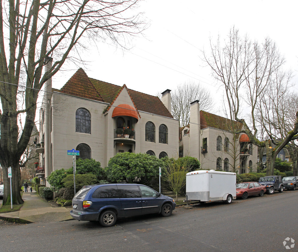 Foto principal - Alhambra Condominiums