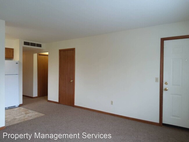 Building Photo - 206 Stonewall Ct