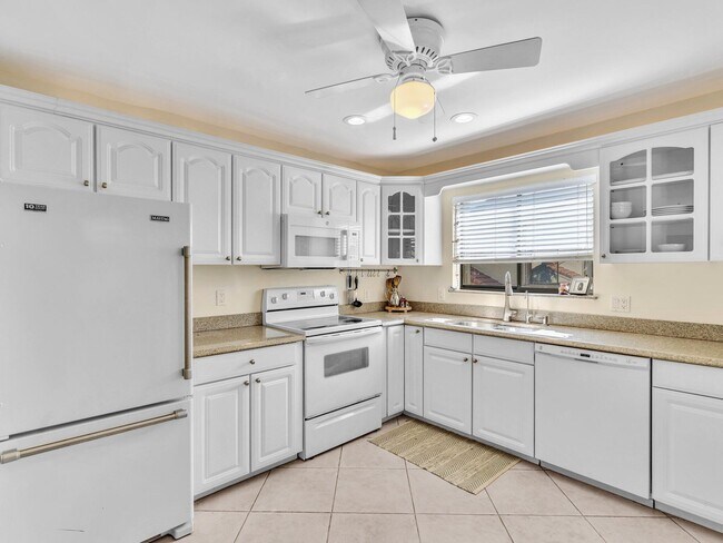 Foto del edificio - 5680 Coach House Cir