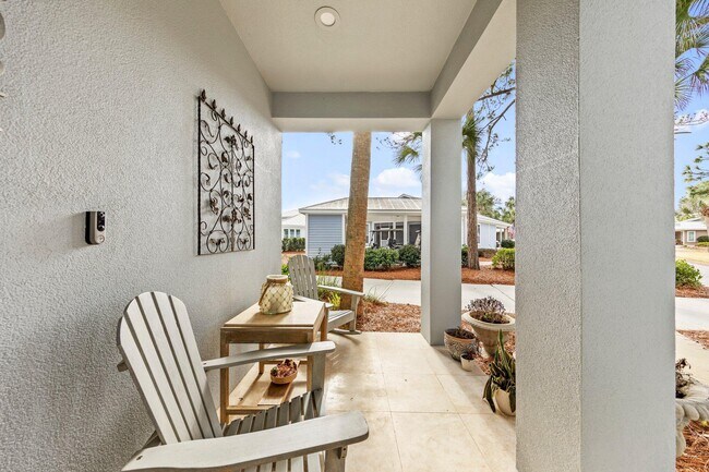 Building Photo - 2024 Pine Island Cir