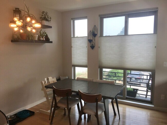 Foto del edificio - 6217 14th Ave NW