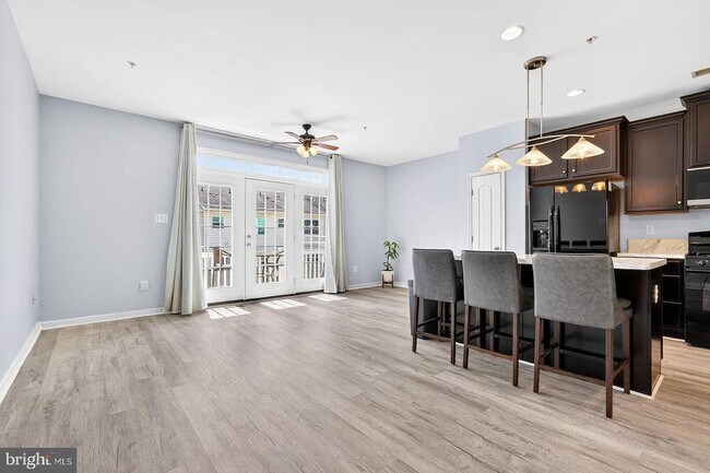Foto del edificio - 2617 Osprey Way S