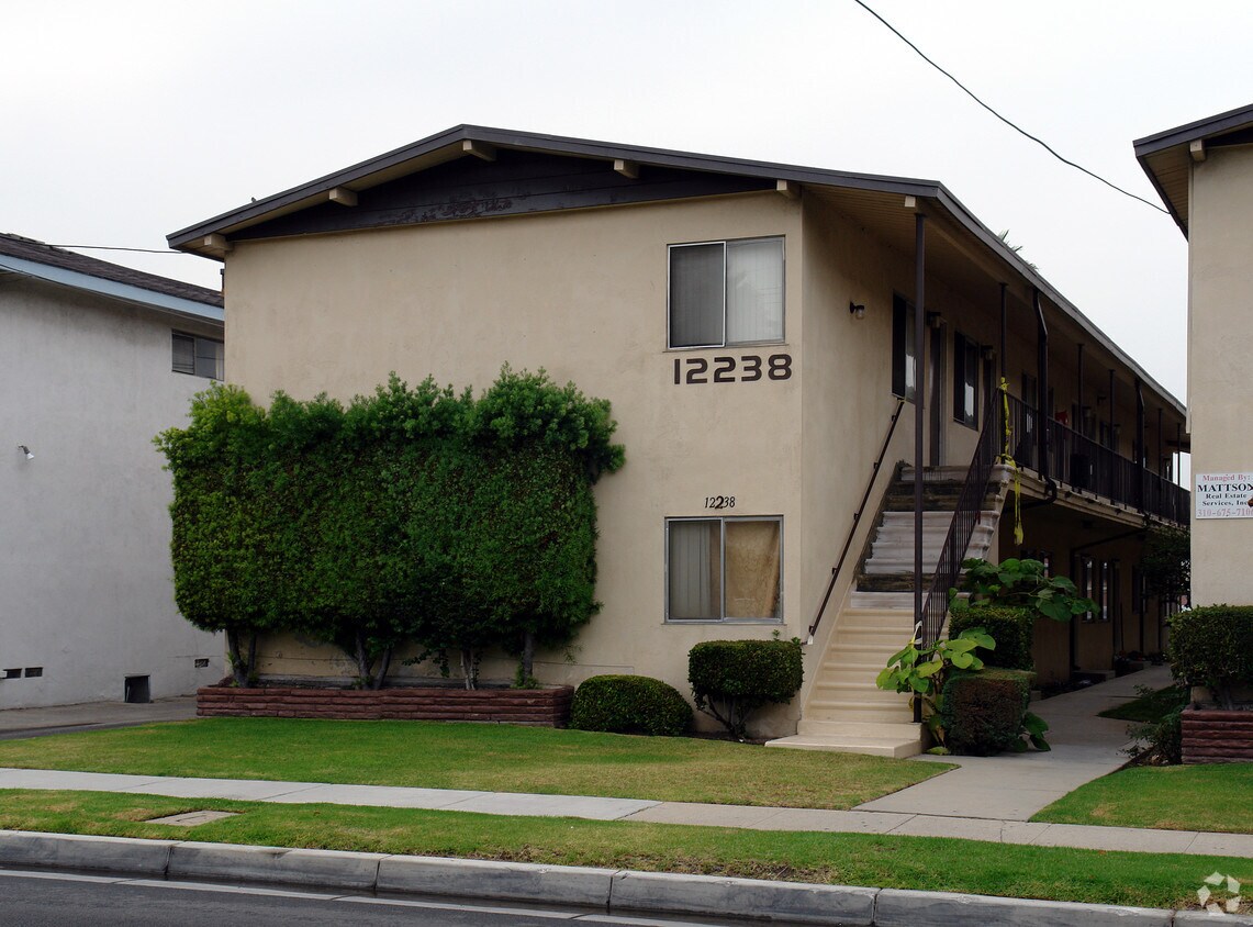 Building Photo - 12238 Grevillea Ave