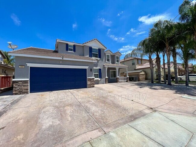 Building Photo - 1502 Cheshire Dr