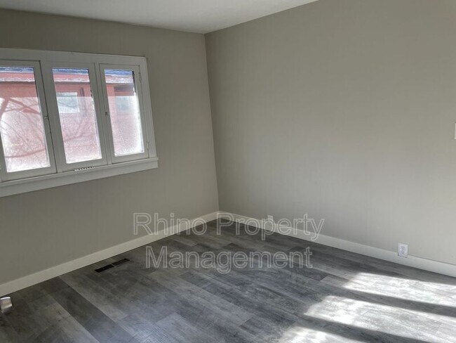 Foto del edificio - 2452 Harrison Blvd