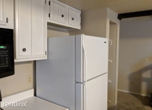 Building Photo - 3 br, 2 bath Apartment - 9533 W Alameda Ave