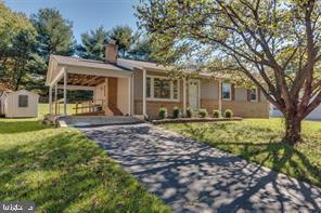 Building Photo - 12133 Suffolk Terrace