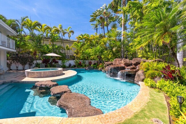 Building Photo - Kahala Oasis: Expansive 6BR Luxury Estate w/ Pool, Spa & Minutes to Beach
