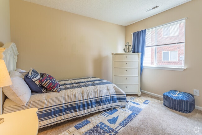 2BR,2BA,-950SF Model - Westwinds