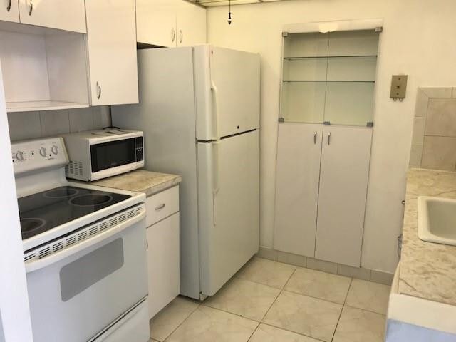 Foto del edificio - 111 Briny Ave