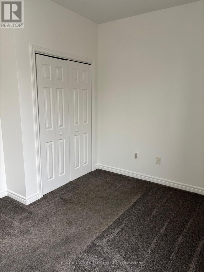 Building Photo - 580 Talbot St