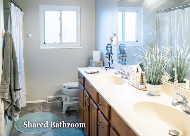 Building Photo - 1718 Valley Forge Ave