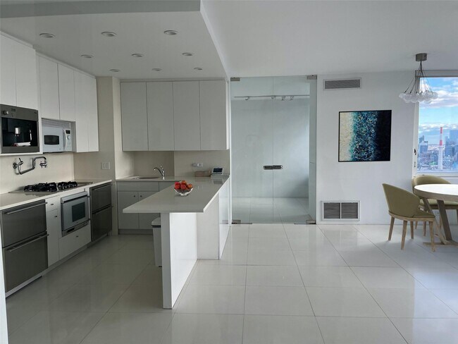 Foto del edificio - 524 E 72nd St