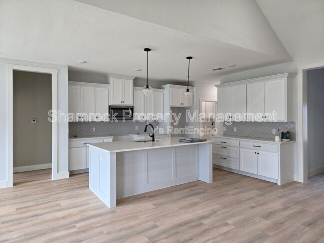 Foto del edificio - 9904 Ridings Dr