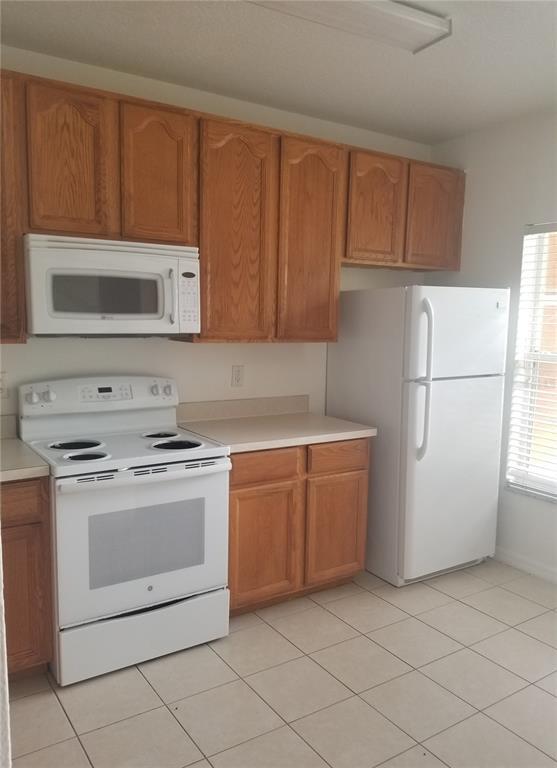 Building Photo - 705 Chelsea Dr