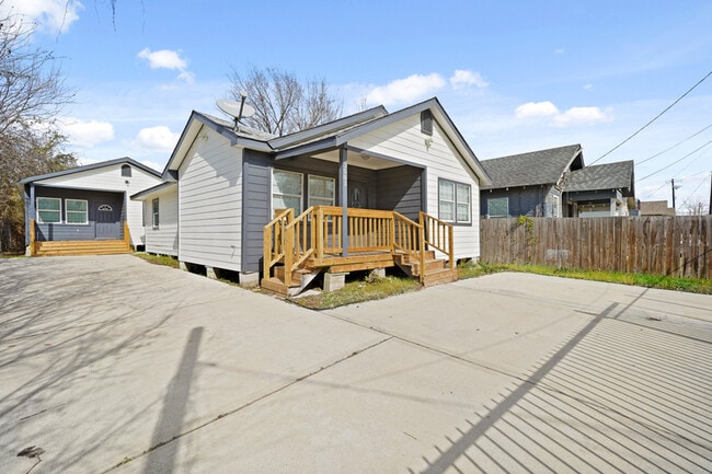 Photo - 3501 Farmer St Apartment