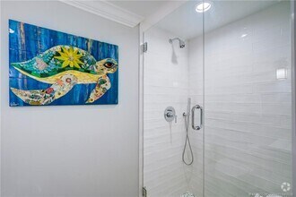 Building Photo - 5799 NE Island Cove Way