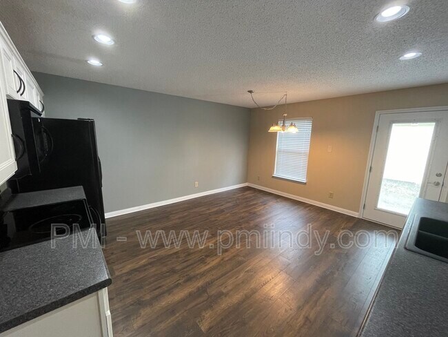 Building Photo - 14284 Banister Dr