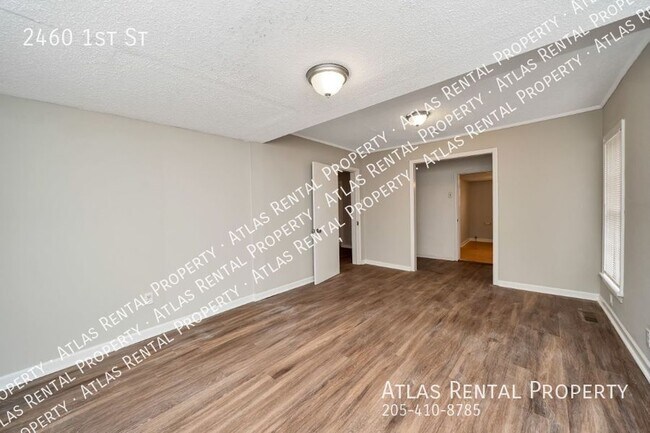 Foto del edificio - 2460 1st St