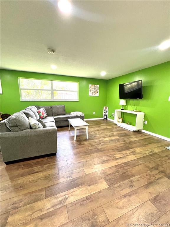 Foto del edificio - 4215 NE Carroll Ct