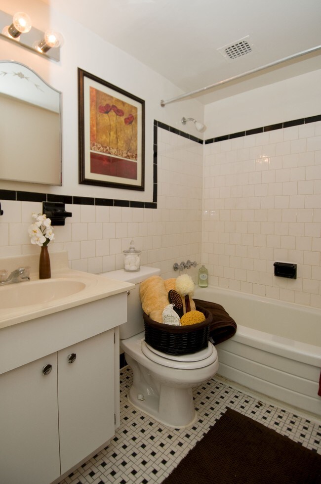 Marlow Gardens/Towers Apartments Temple Hills, MD