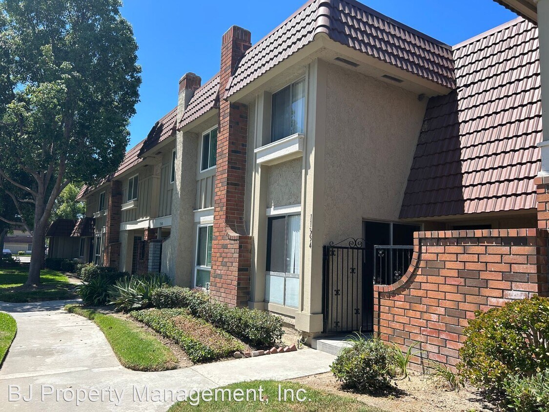 Foto principal - 2 br, 1.5 bath House - 11354 St. Pierre Way