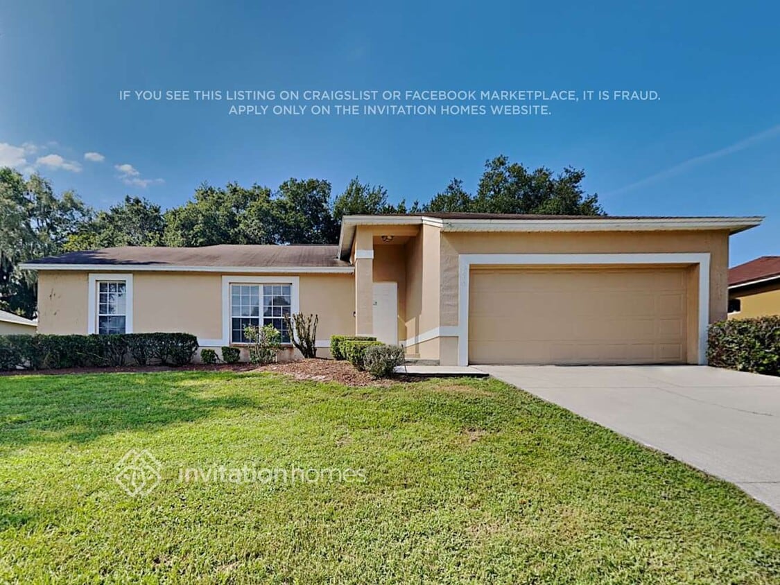 Primary Photo - 2655 Green Valley Dr