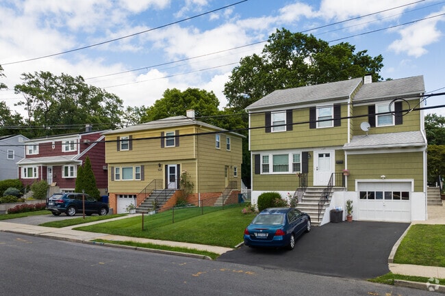 Mamaroneck Town's homes are a blend of tradition and modernity.