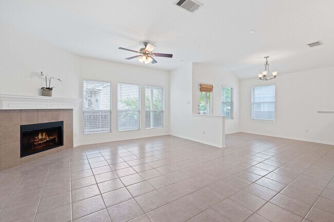 Foto del edificio - Immaculate 3 Bedroom, 2 Bath Home on Corner Lot in Cedar Park