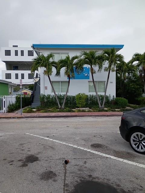 Foto del edificio - 755 83rd St