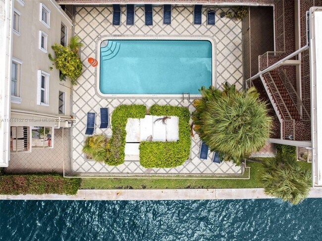 Foto del edificio - 2600 S Ocean Dr