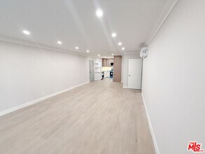 Building Photo - 1117 S Bedford St