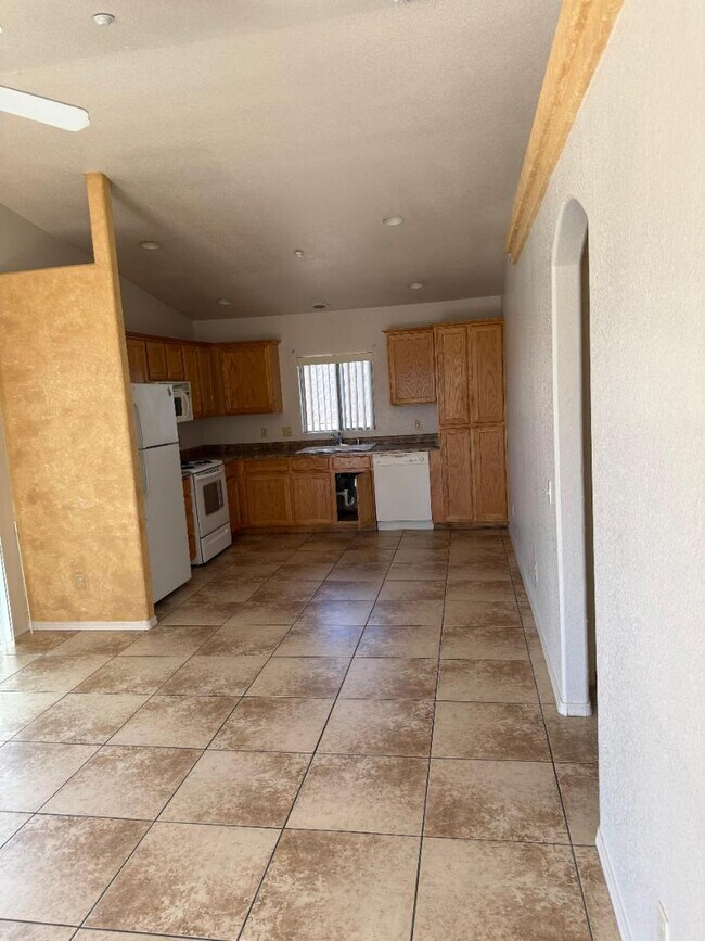 Building Photo - 3427 Oro Grande Blvd